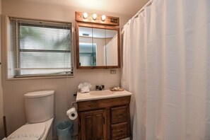 Cottage, 3 Bedrooms | Bathroom