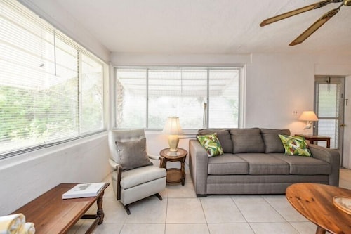 The Seashell. Private Home #54561 3 Bedrooms 2 Bathrooms Home