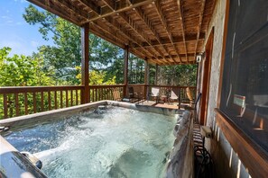 Cabin, 2 Bedrooms | Outdoor spa tub