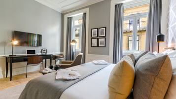 Premium Double or Twin Room, City View | Egyptian cotton sheets, premium bedding, pillow-top beds