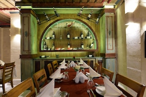 Breakfast and dinner served - Alp Hotel Cappadocia (Avanos)