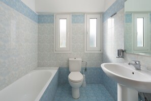 Villa, Multiple Bedrooms, Pool View | Bathroom