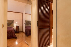 Deluxe Apartment, 1 Bedroom | 2 bedrooms, free WiFi, bed sheets