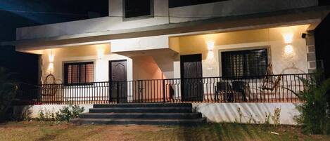 Executive maisonnette, 1 slaapkamer, terras | Voorkant van accommodatie