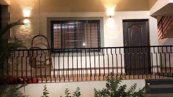 Habitación estándar, para no fumadores, vista al jardín | Detalle exterior