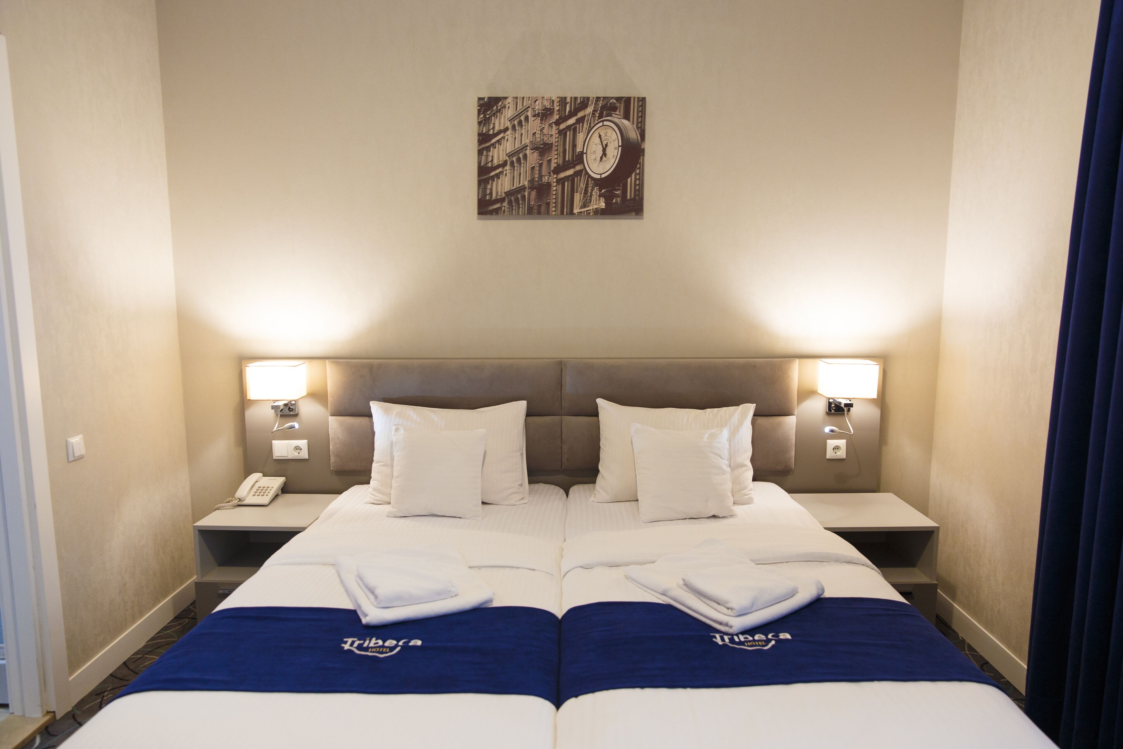 standard double or twin room | 1 bedroom, minibar, in-room safe, desk