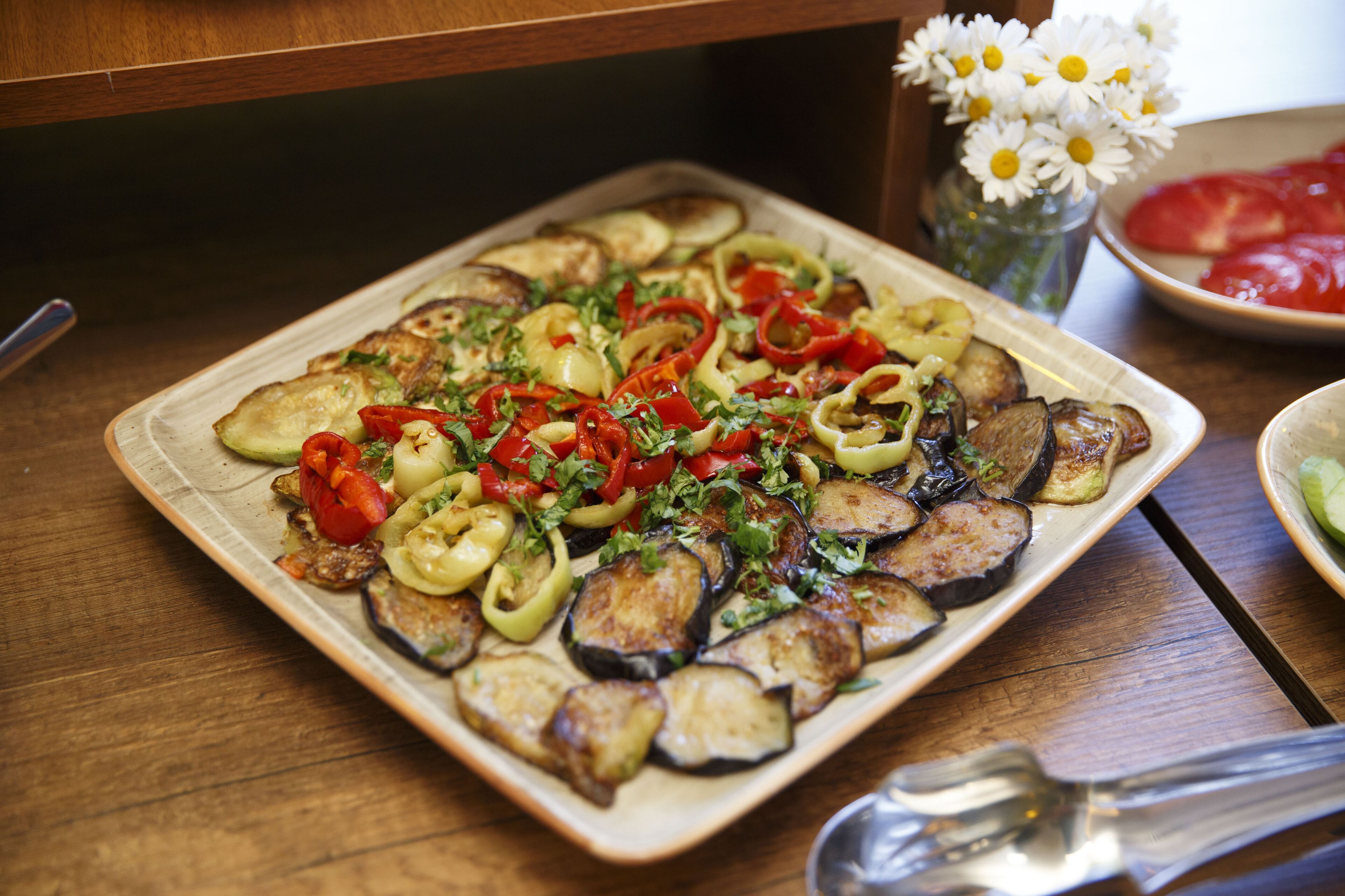 daily buffet breakfast (gel 23 per person)