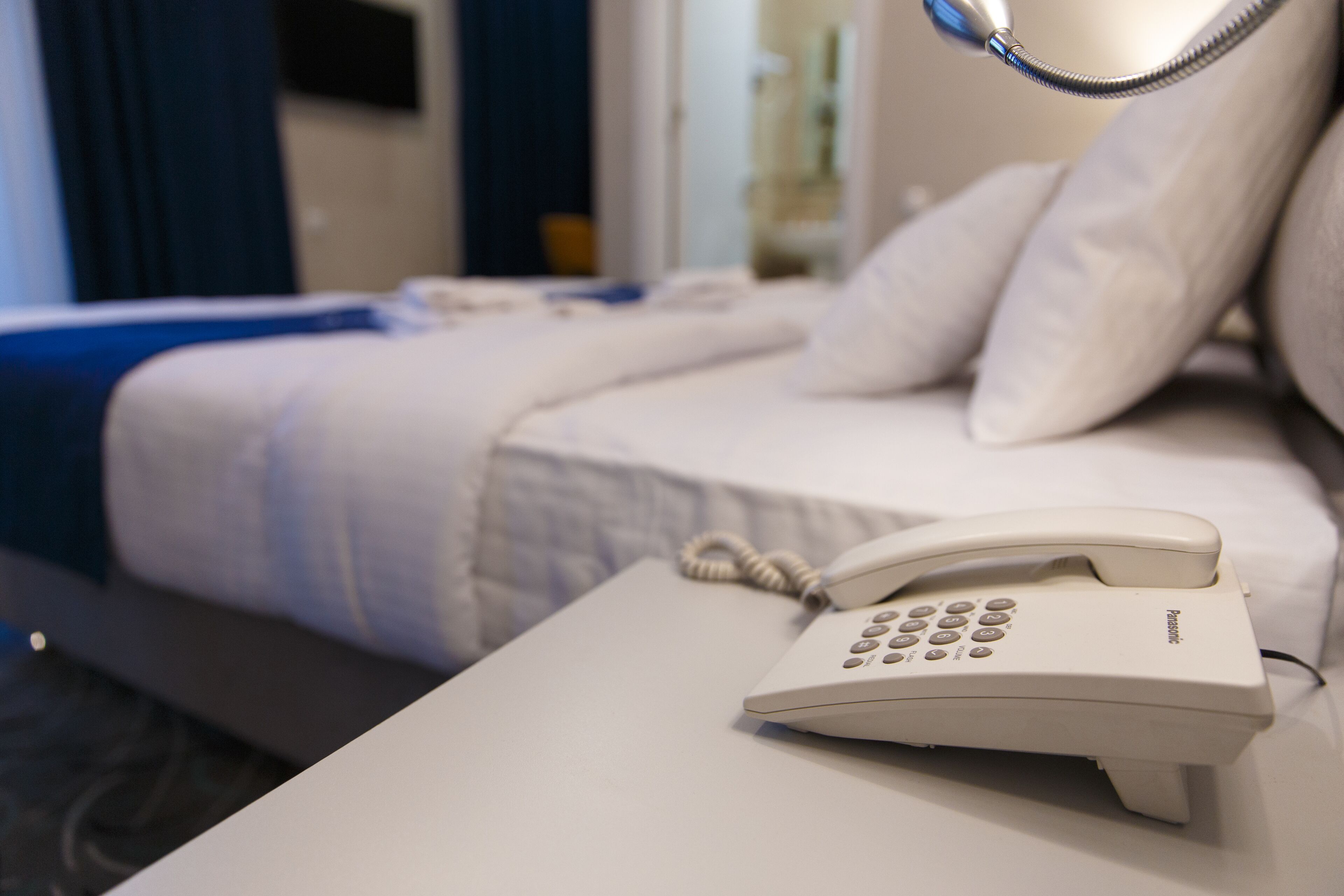 standard double or twin room | 1 bedroom, minibar, in-room safe, desk