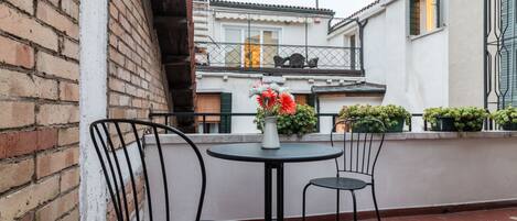 Lejlighed - 2 soveværelser | Terrasse/gårdhave