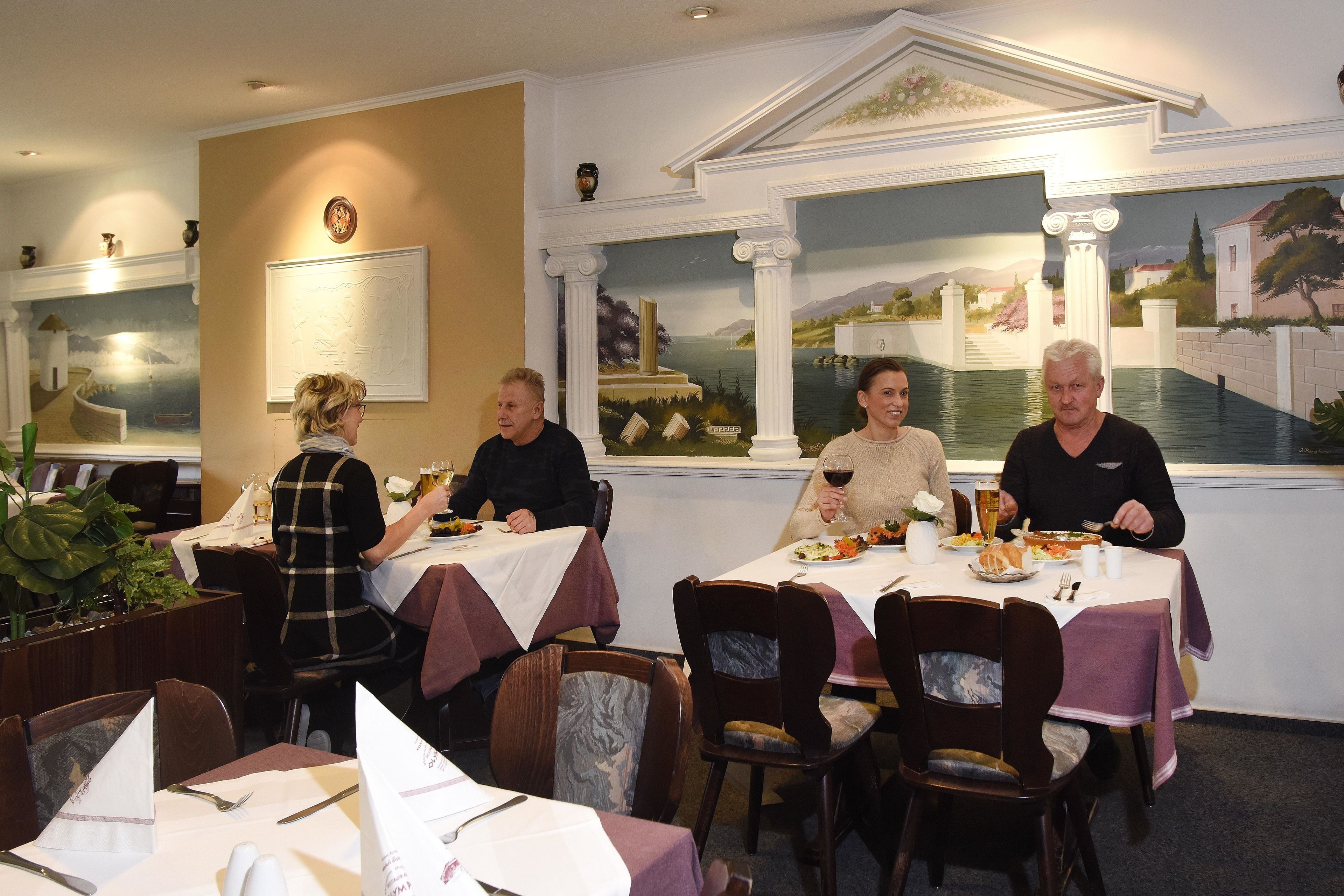 2 restaurants, german cuisine