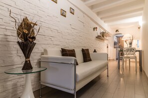 Apartment, 1 Bedroom | Living area | Flat-screen TV - Cà Lessia (Venice)