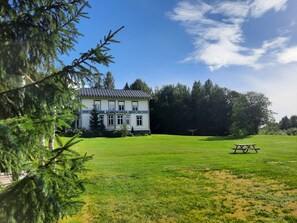 Utendørs lekeområde for barn