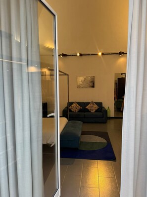 Junior-Suite | Minibar, Zimmersafe, Schreibtisch, kostenloses WLAN