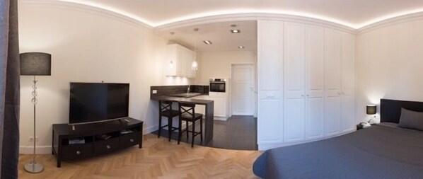 Deluxe-Apartment, 1 Queen-Bett, Stadtblick, Turm