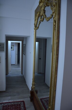 Interior detail - La Loggia del Castello (Trento)