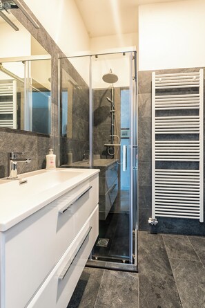 Bathroom - La Loggia del Castello (Trento)