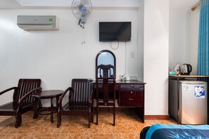 Chambre Quadruple | Bureau, Wi-Fi gratuit