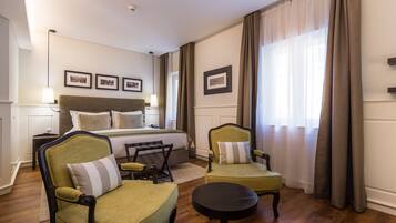 Superior Double or Twin Room | Minibar, in-room safe, desk, soundproofing