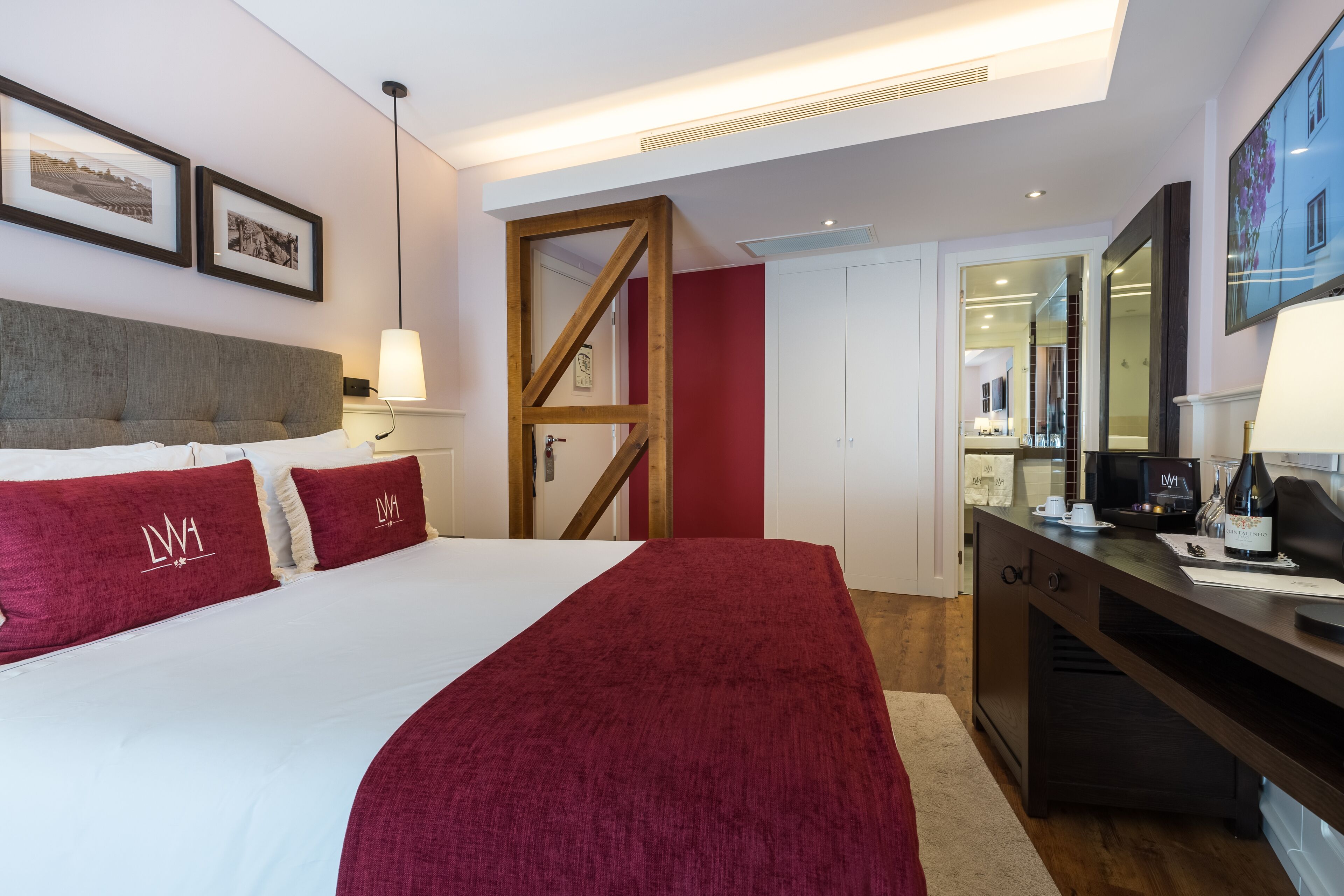 Photo - Lisbon Wine Hotel