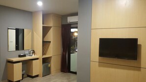Deluxe Double Room with Balcony  | Tiện nghi tại phòng