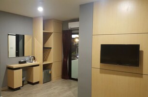 Deluxe Double Room with Balcony  | Room amenity