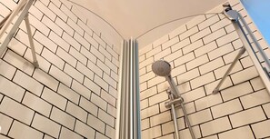 Standard Double Room (3) | Bathroom shower