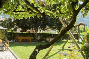 Children’s play area – outdoor - Hotel Genzianella (Ziano di Fiemme)
