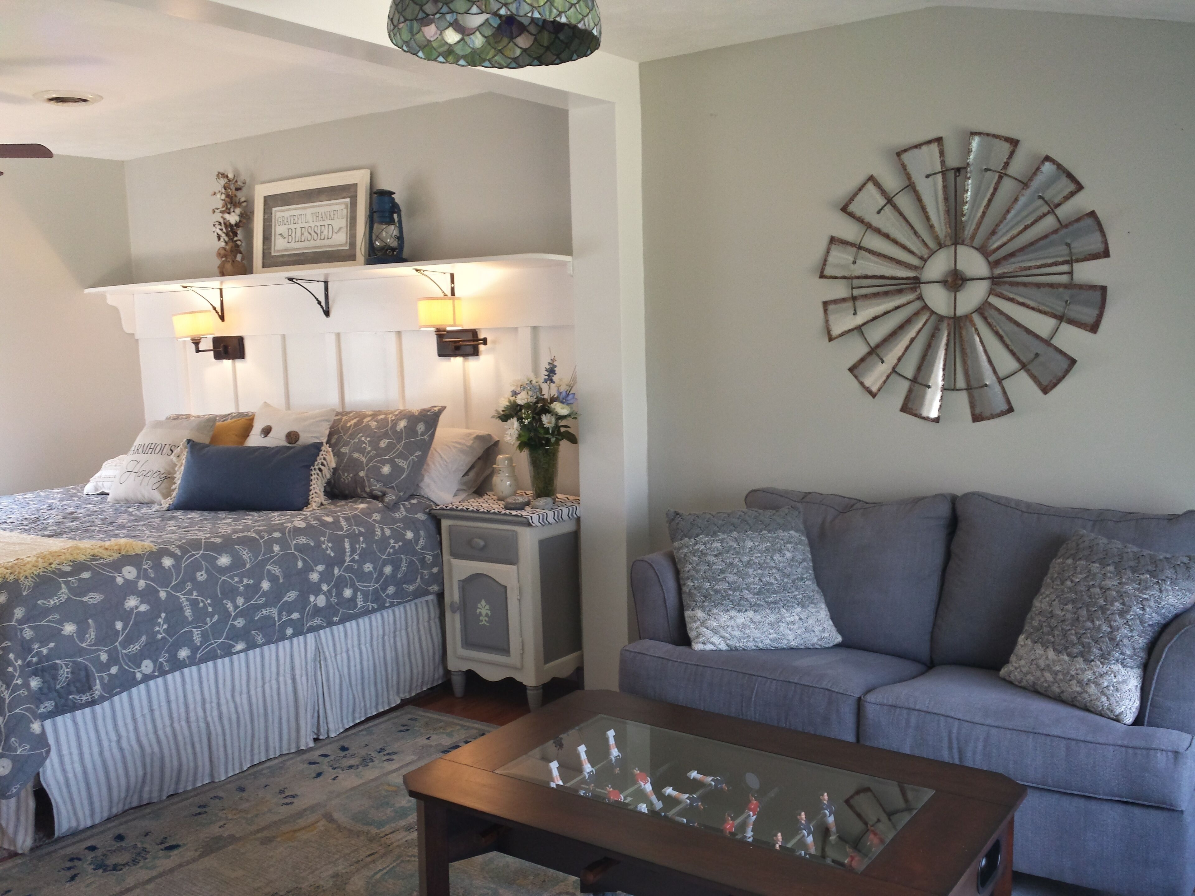 2 slaapkamers, een strijkplank/strijkijzer, reisbedje, gratis wifi