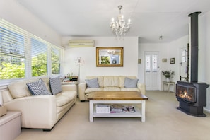 Cottage | Interior