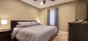 2 bedrooms, desk, iron/ironing board, free WiFi