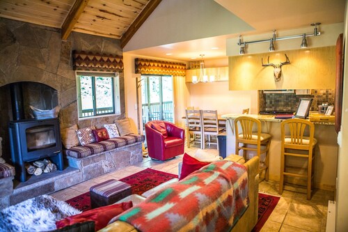 Todellinen Ski-In Ski-Out Condo - Kaunis ja valoisa huoneisto - Edel