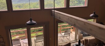 Upscale Sugar Mtn Home w/Amazing View, Hot Tub, Ping Pong