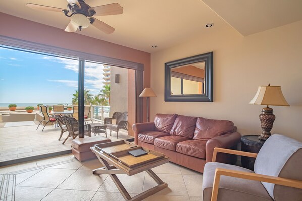 Smart TV, DVD player