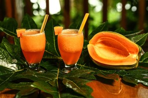 Thức ăn và đồ uống