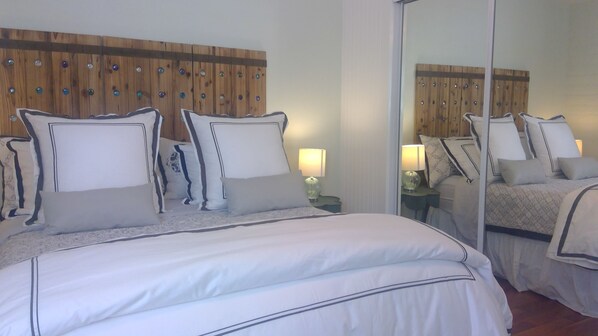 2 bedrooms, blackout curtains, iron/ironing board, free WiFi