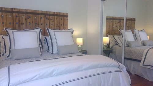 Relaxing & Super Clean. A wonderful space to enjoy after a fun day exploring SYV