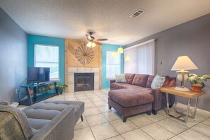 Smart TV, fireplace, DVD player, video library