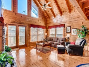 TV, fireplace, DVD player, books - Amazing View! Great Local-A Little Romance-Hot Tub/Pool Tabl/Jcuzzi & No Mgt Fee (Pigeon Forge)