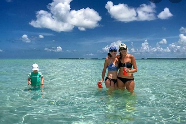 OMG! LOOK at that water! Experience the most amazing sandbars in Marathon!