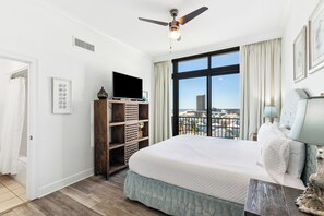 4 habitaciones, escritorio, tabla de planchar con plancha y wifi gratis 