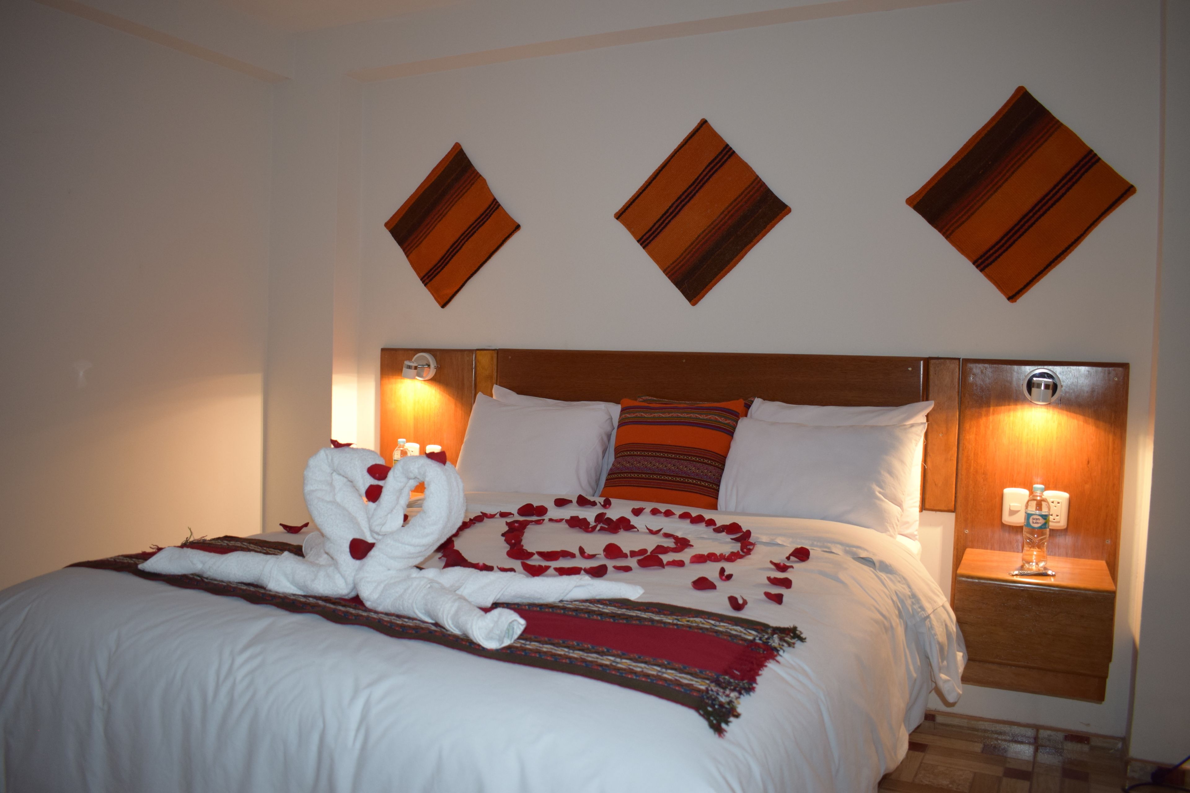 superior room, 1 queen bed | 1 bedroom, down duvets, in-room safe, individually furnished