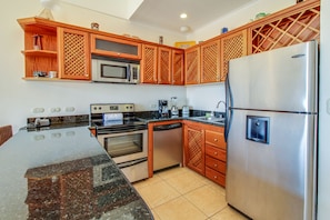 Apartemen Comfort, 2 kamar tidur, Bebas Asap Rokok | Dapur pribadi | Lemari es besar, microwave, oven, dan kompor