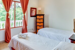 Comfort Apartment, 2 Bedrooms, Non Smoking | 2 bedrooms, in-room safe, iron/ironing board, free WiFi