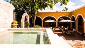 Piscina a l'aire lliure