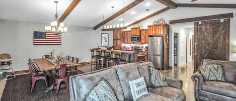 Smart TV, fireplace, DVD player, books