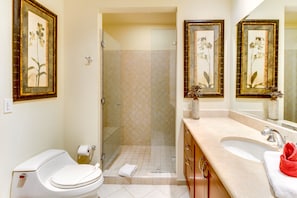 Shower, free toiletries, towels