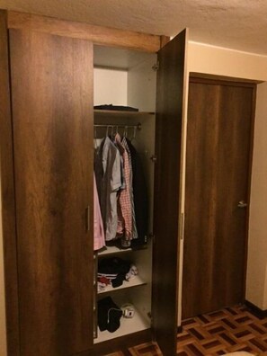 Appartement Ville, 2 chambres, cuisine, vue montagne