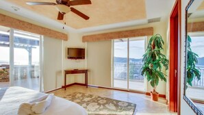 3 chambres, coffres-forts dans les chambres, bureau
