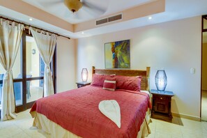 3 bedrooms, in-room safe, desk, free WiFi