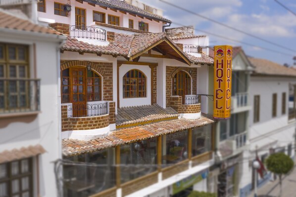 Fachada de la propiedad